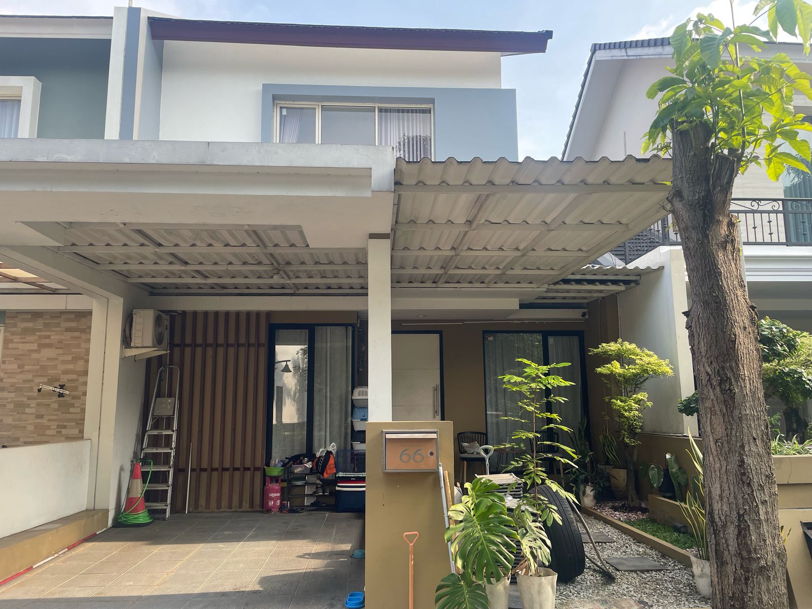 Rumah Semi Furnished Di Jual di Grand Taruma Karawang